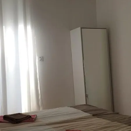 Cricket Park Vandrarhem Belgrad