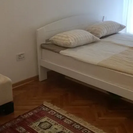 Cricket Park Vandrarhem Belgrad