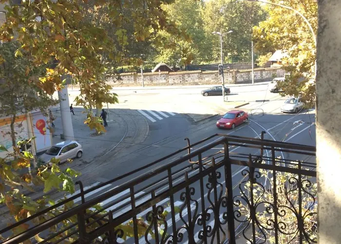 Cricket Park Hostel Belgrade